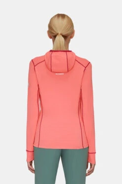 Mammut Taiss Light Ml Hooded Wms Jacket -Mammut Avontuur b11beb0270 3831 03 nl