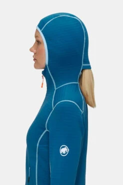 Mammut Taiss Light Ml Hooded Wms Jacket 11 Mammut Taiss Light Ml Hooded Wms Jacket -Mammut Avontuur b11beb0270 4646 04 nl